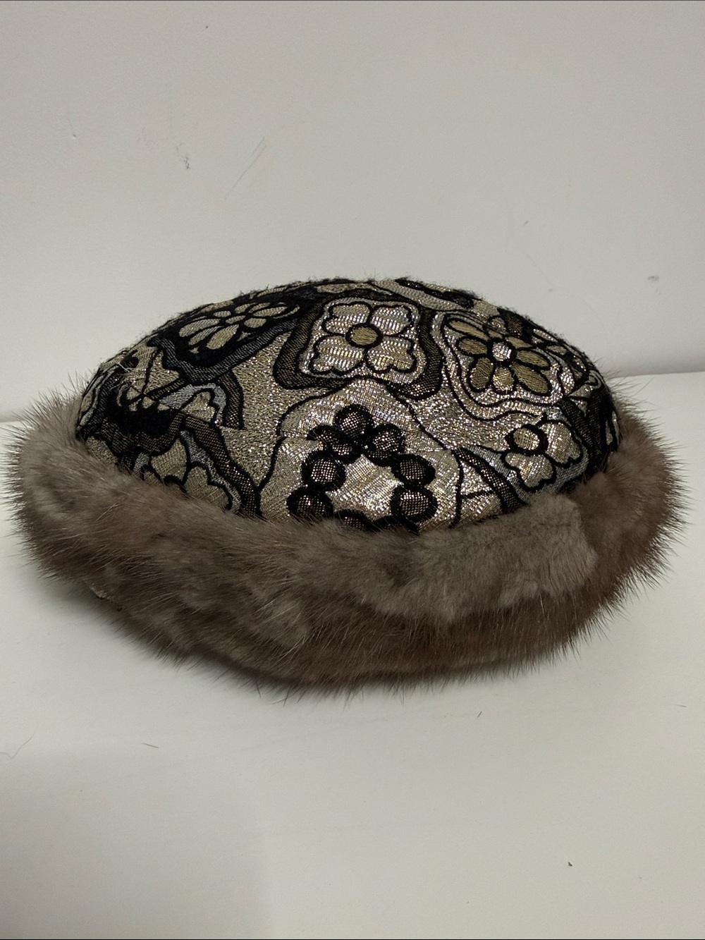 Vintage Floral Embroidered Faux Fur Trim Women's Hat - Gold, Black, Silver Brown